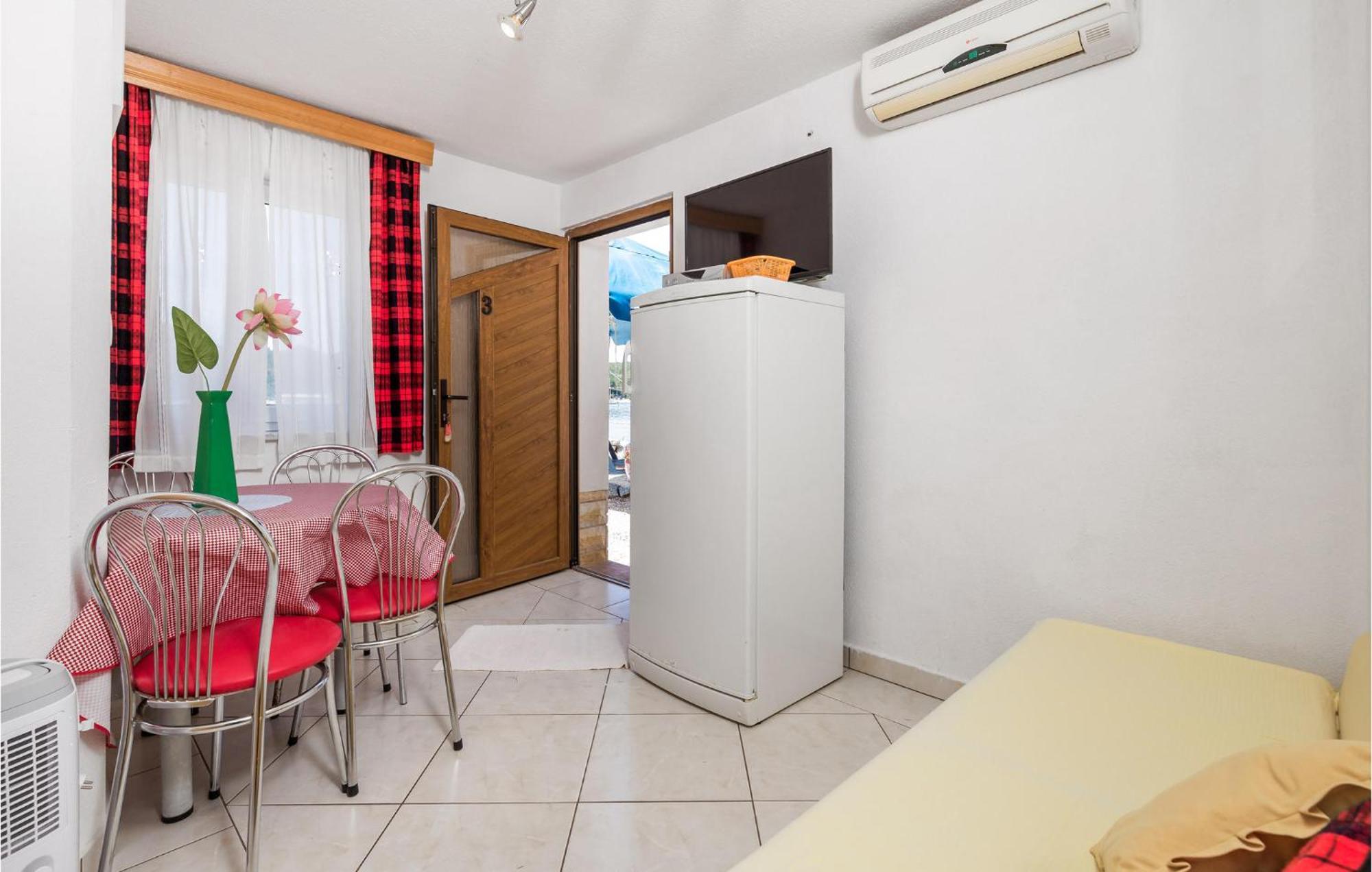 Beach Front Apartment In Punta Kriza With Kitchen Luaran gambar