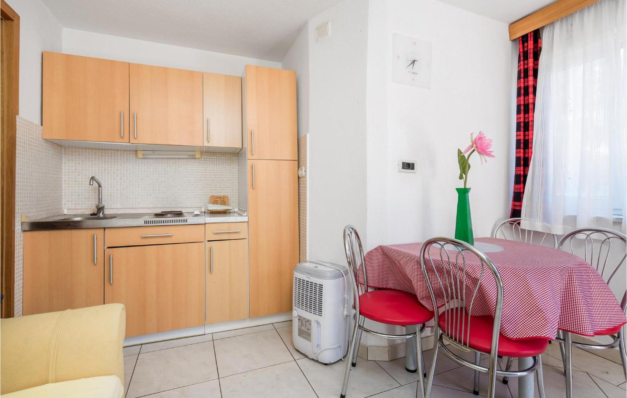 Beach Front Apartment In Punta Kriza With Kitchen Luaran gambar