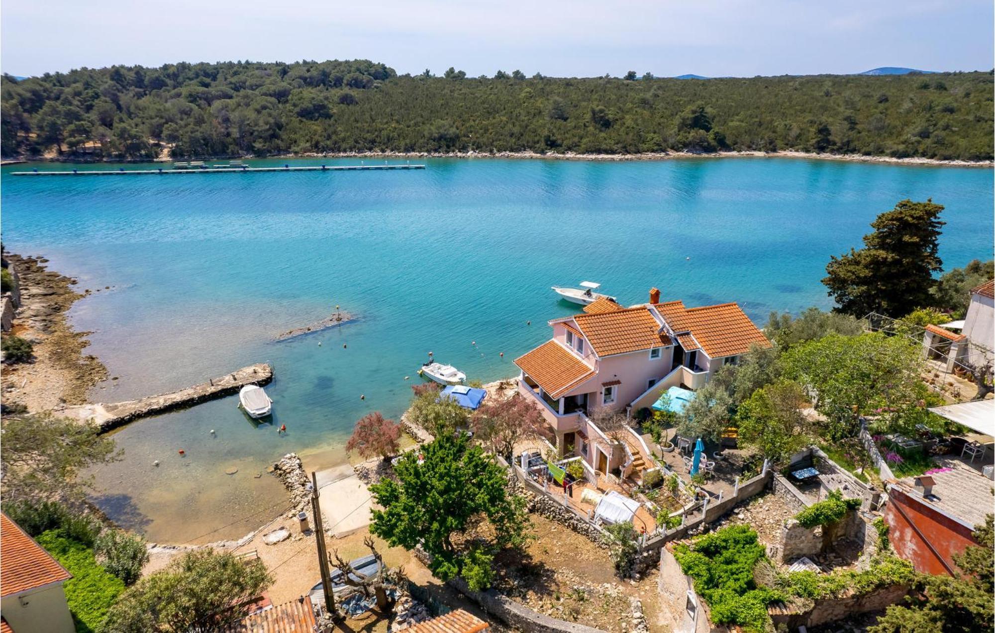 Beach Front Apartment In Punta Kriza With Kitchen Luaran gambar